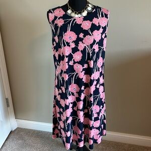 NWT Tommy Hilfiger floral sleeveless shift dress.  A perfect travel companion!